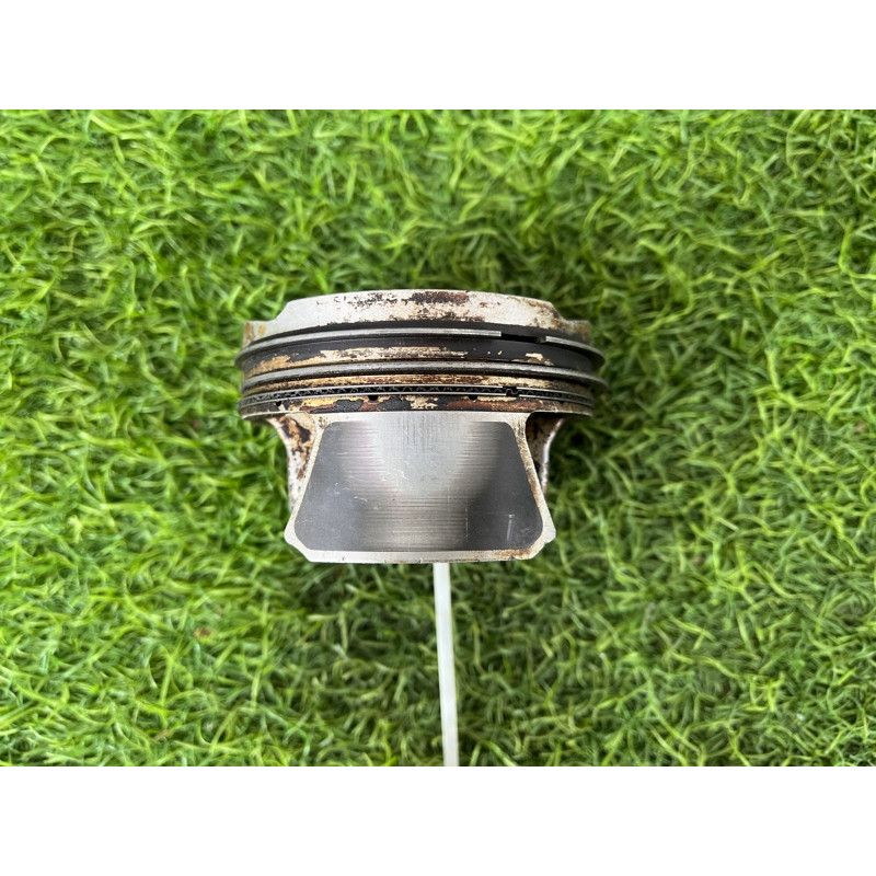 Поршень (двигатель и элементы) BMW 3-series F30 2013 N20B20 11258606461