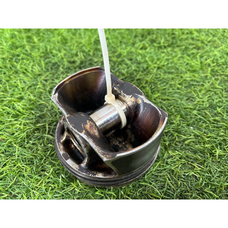 Поршень (двигатель и элементы) BMW 3-series F30 2013 N20B20 11258606461