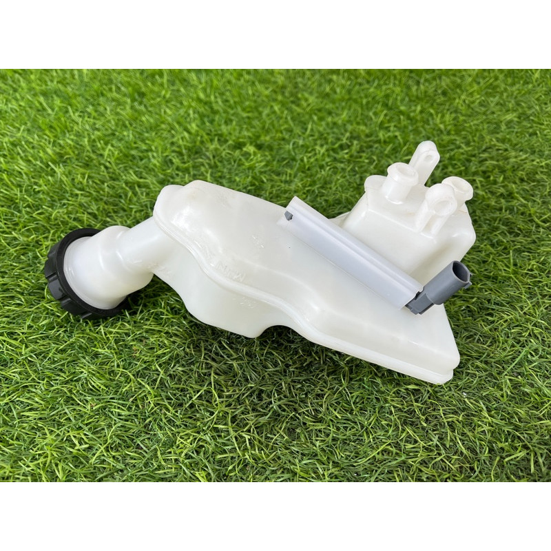 Бачок гальмівної рідини (тормозная система) Mercedes-Benz EQB 350 X243 2022 A1774304300