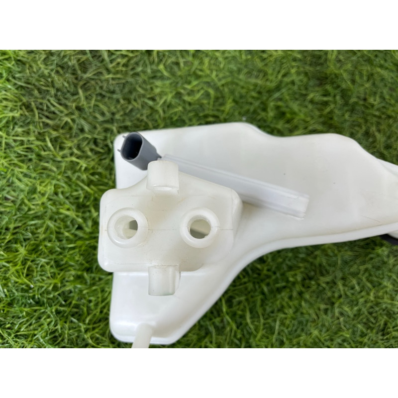 Бачок гальмівної рідини (тормозная система) Mercedes-Benz EQB 350 X243 2022 A1774304300