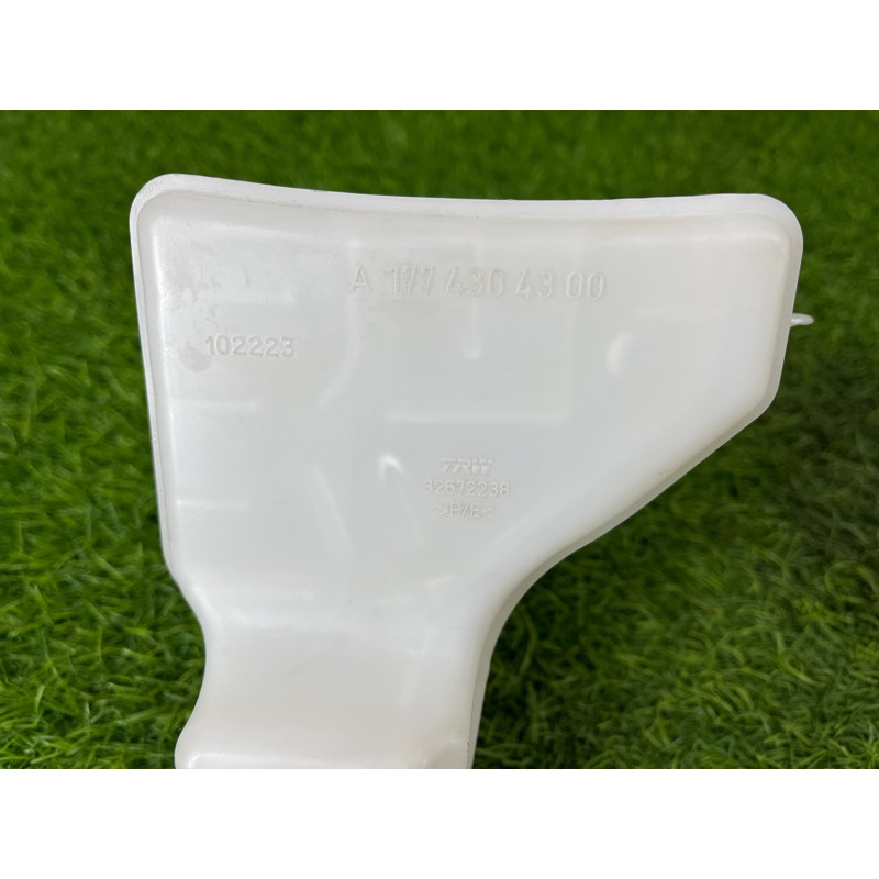 Бачок гальмівної рідини (тормозная система) Mercedes-Benz EQB 350 X243 2022 A1774304300