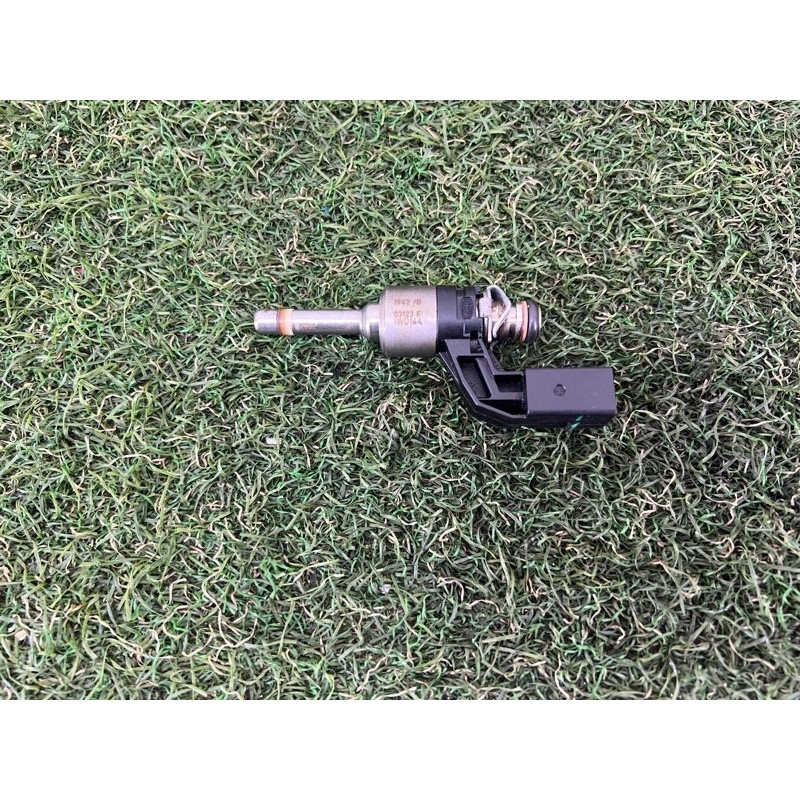 Форсунка топливная (топливная система) PORSCHE CAYENNE 958 2013 3.6 95560523201