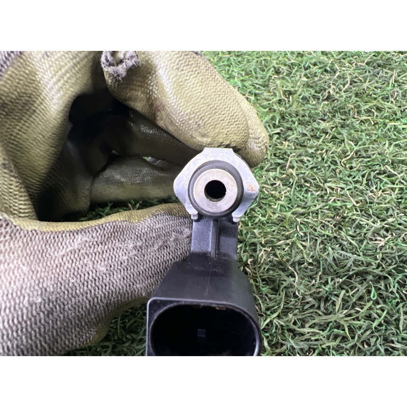 Форсунка топливная (топливная система) PORSCHE CAYENNE 958 2013 3.6 95560523201