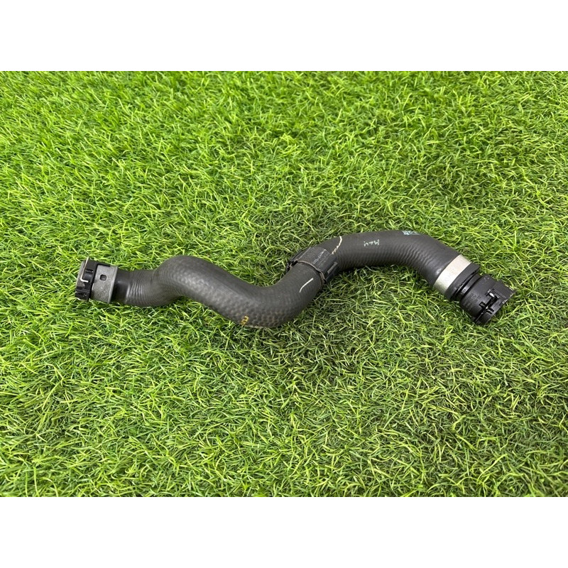 Патрубок (система охлаждения) Mercedes-Benz EQB 350 X243 2022 A2435003400