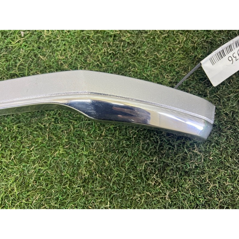 Молдинг решітки радіатора (кузов і елементи) Toyota Hilux GUN125 531230K060