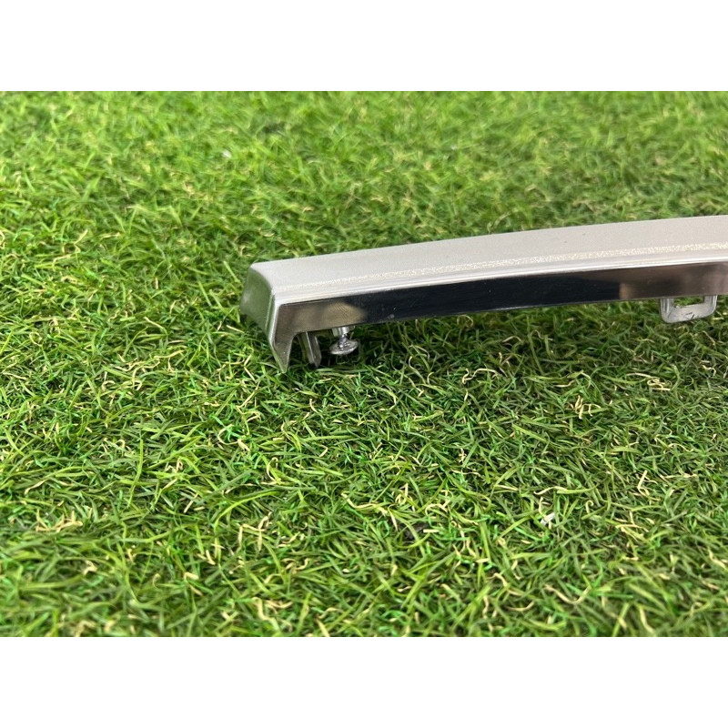 Молдинг решітки радіатора (кузов і елементи) Toyota Hilux GUN125 531230K060