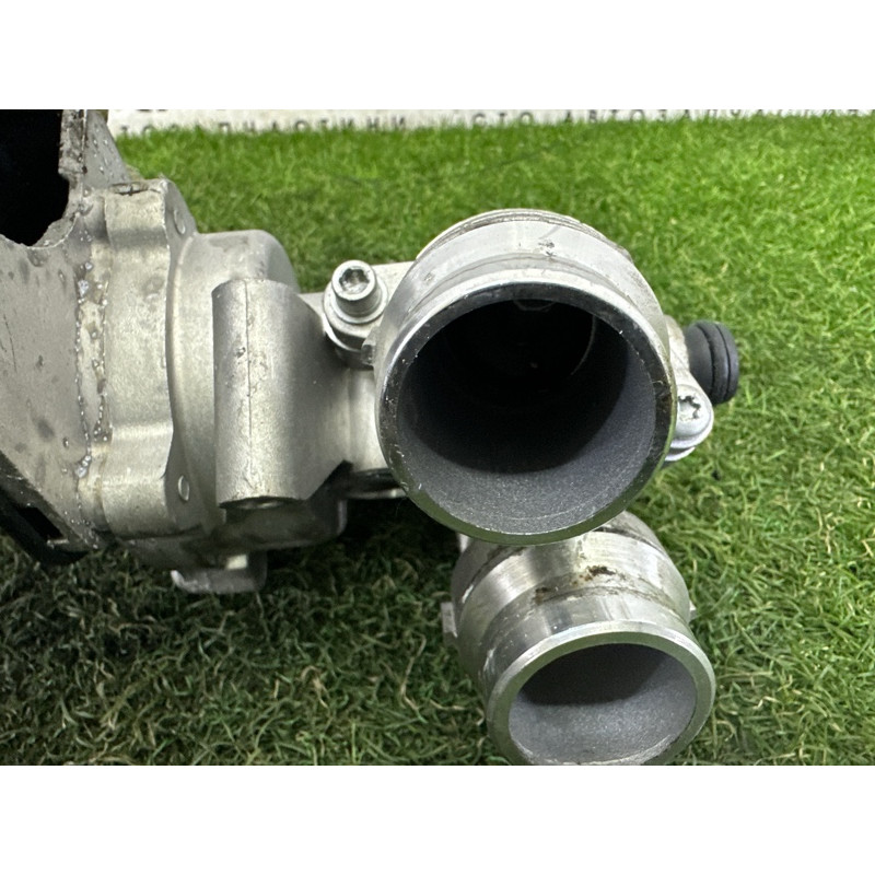 Помпа (система охлаждения) AUDI A4 B8 2014 2.0 TFSI 06H121111R