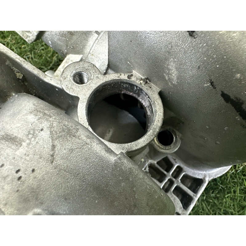 Помпа (система охлаждения) AUDI A4 B8 2014 2.0 TFSI 06H121111R