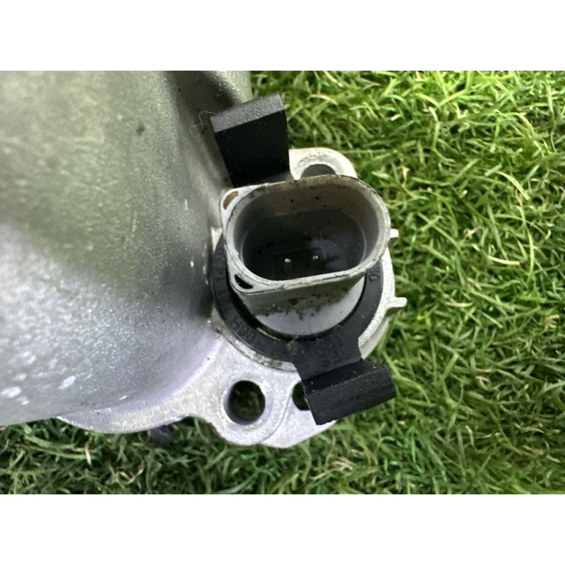 Помпа (система охлаждения) AUDI A4 B8 2014 2.0 TFSI 06H121111R