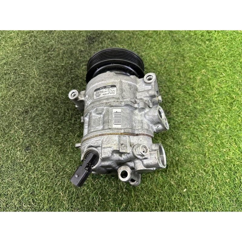 Компрессор кондиционера (отопление и кондиционирование) AUDI A4 B8 2014 2.0 TFSI 8T0260805E