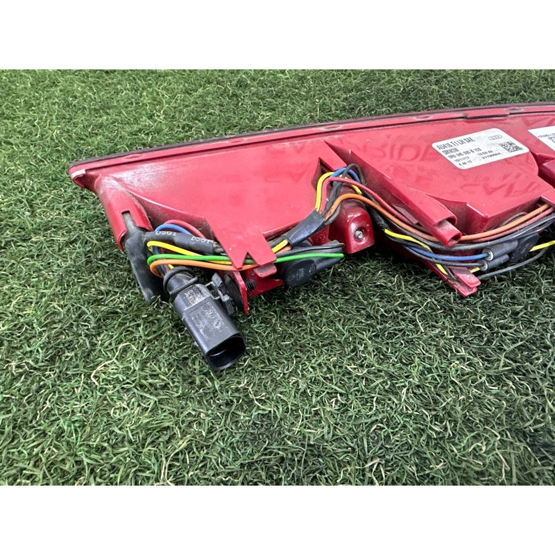 Фонарь бампера (оптика) AUDI Q5 8R 2010 3.2 CALB 8R0945095B