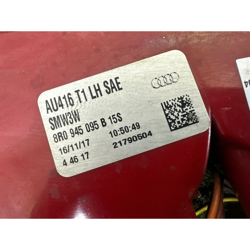 Фонарь бампера (оптика) AUDI Q5 8R 2010 3.2 CALB 8R0945095B