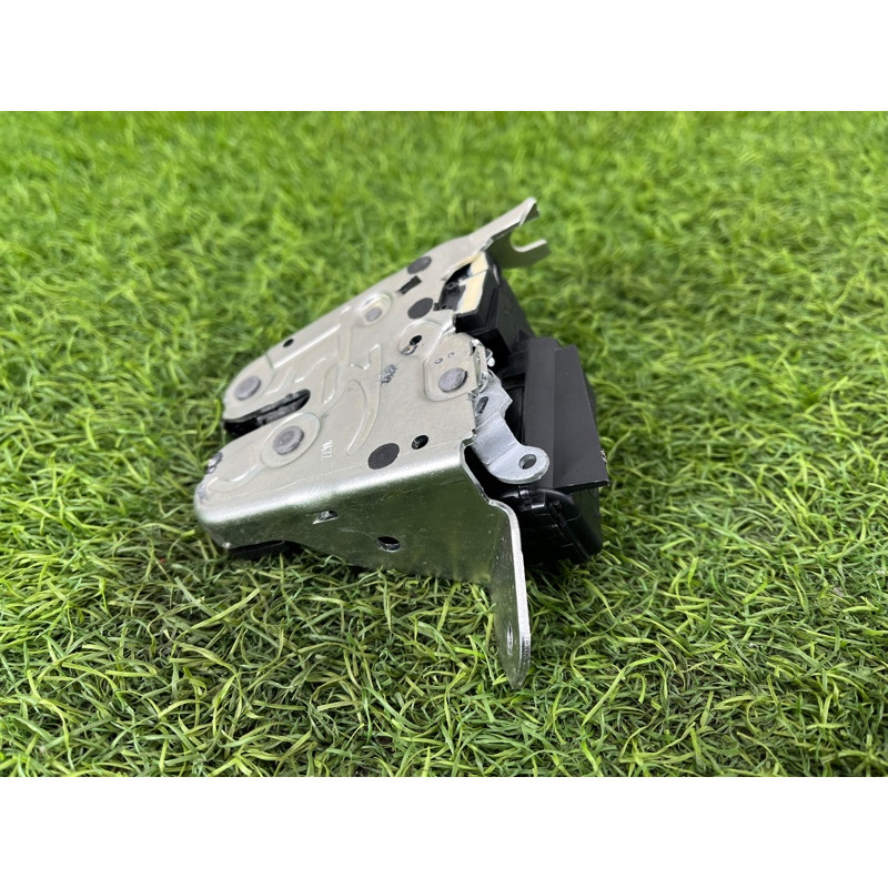 Замок багажника (кузов и элементы) Mercedes-Benz EQB 350 X243 2022 A0997400600