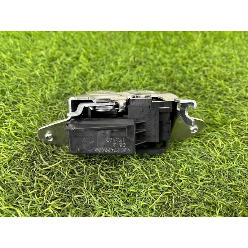 Замок багажника (кузов и элементы) Mercedes-Benz EQB 350 X243 2022 A0997400600