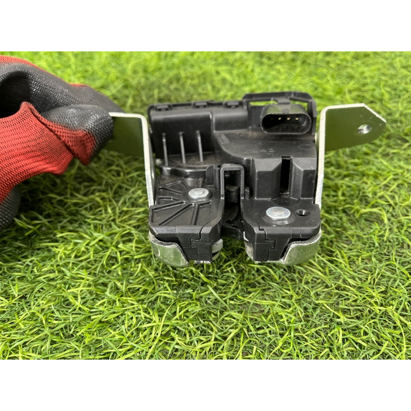 Замок багажника (кузов и элементы) Mercedes-Benz EQB 350 X243 2022 A0997400600