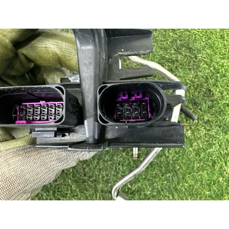 Топливная рампа (топливная система) AUDI A4 B8 2014 2.0 TFSI 06J133317AB