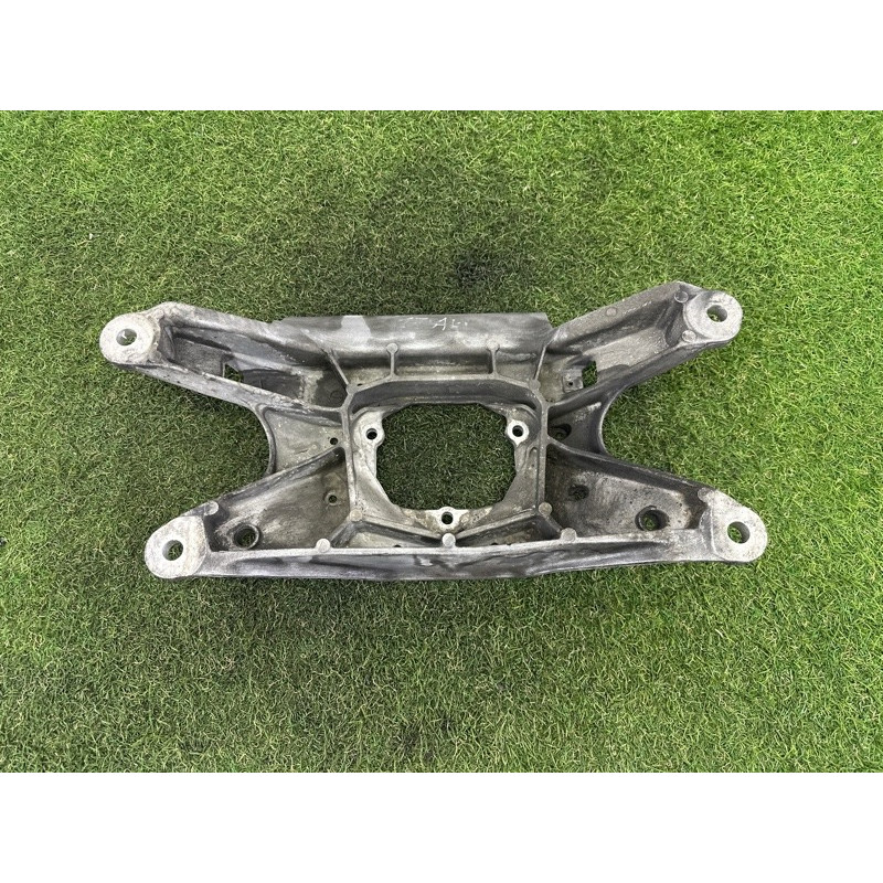 Траверса (трансмиссия) AUDI A4 B8 2014 2.0 TFSI 8K0399263K