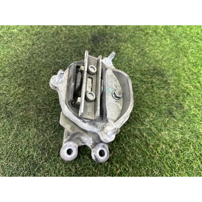 Подушка КПП (трансмиссия) AUDI A4 B8 2014 2.0 TFSI 8K0399151BD