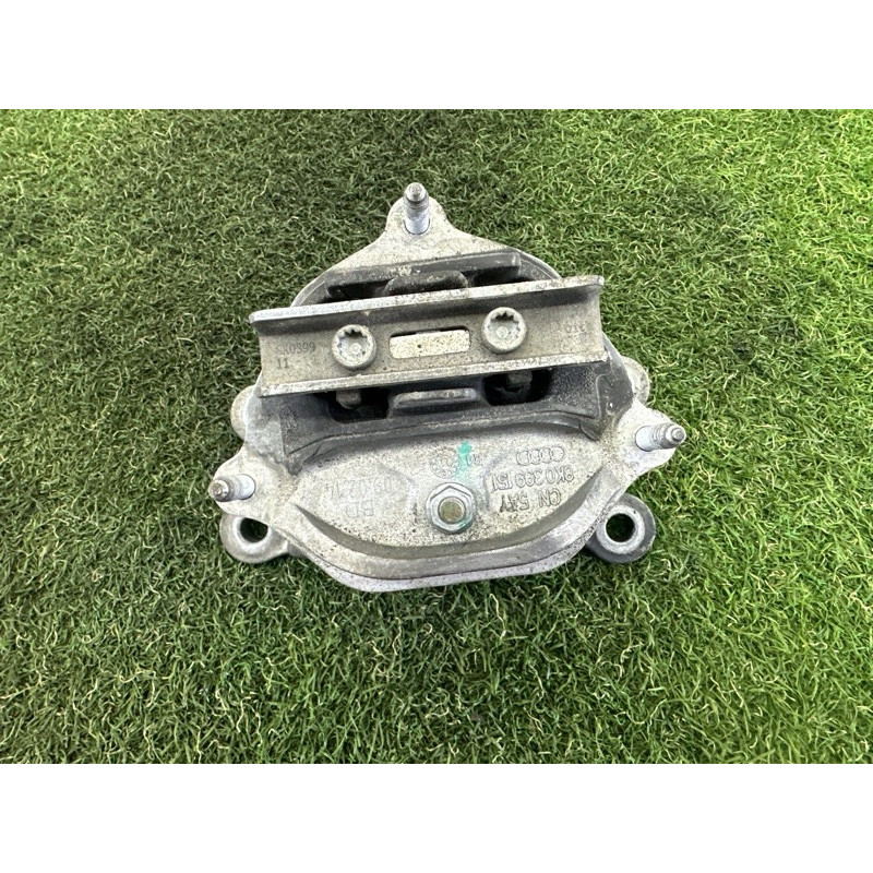 Подушка КПП (трансмиссия) AUDI A4 B8 2014 2.0 TFSI 8K0399151BD