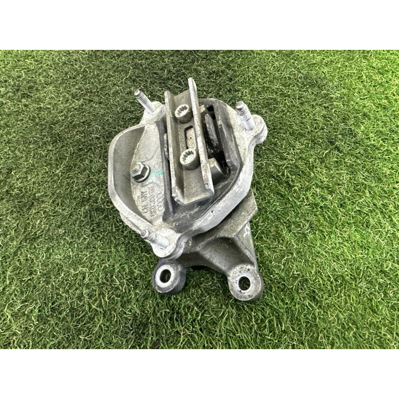 Подушка КПП (трансмиссия) AUDI A4 B8 2014 2.0 TFSI 8K0399151BD