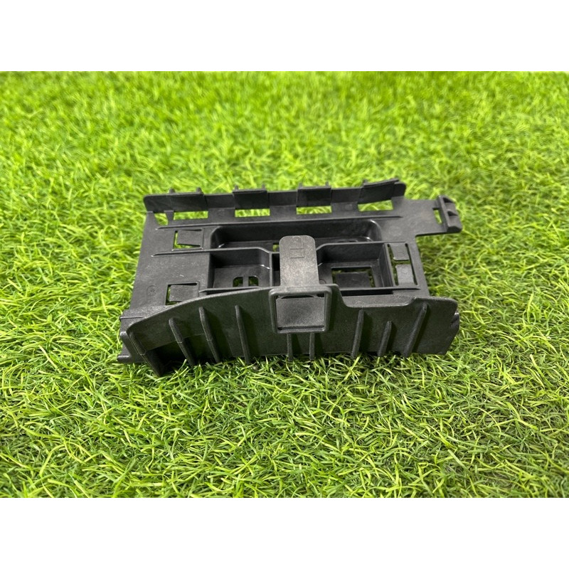 Кронштейн блока управления (кузов и элементы) Mercedes-Benz EQB 350 X243 2022 A2475451900