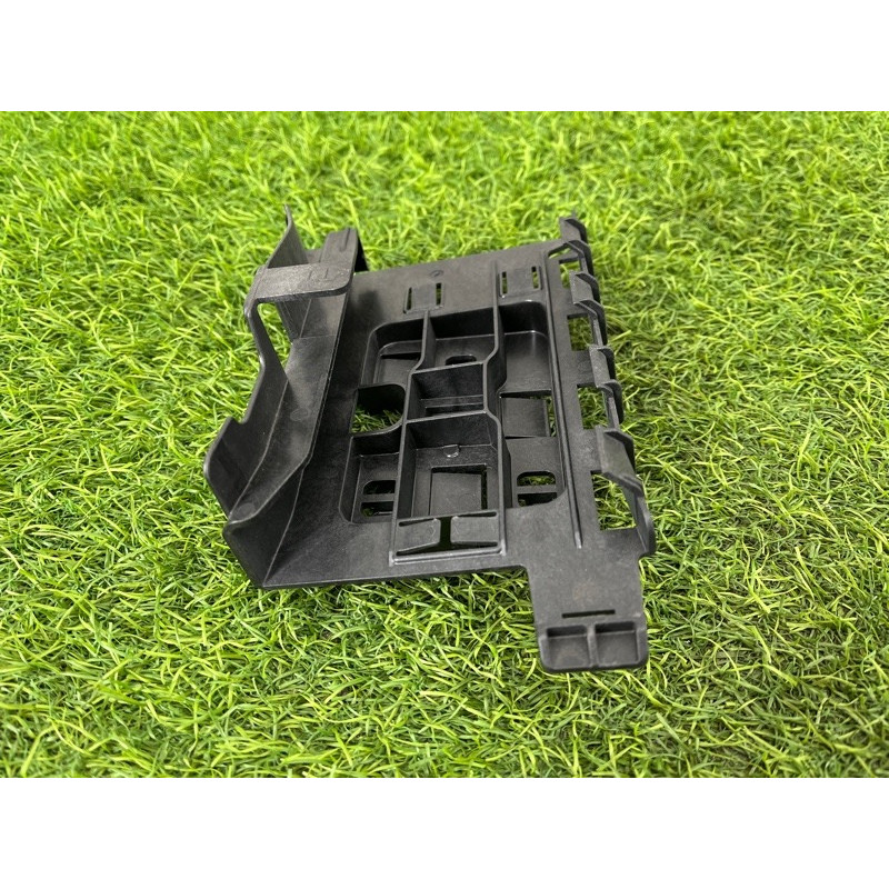 Кронштейн блока управления (кузов и элементы) Mercedes-Benz EQB 350 X243 2022 A2475451900