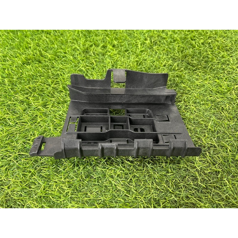 Кронштейн блока управления (кузов и элементы) Mercedes-Benz EQB 350 X243 2022 A2475451900