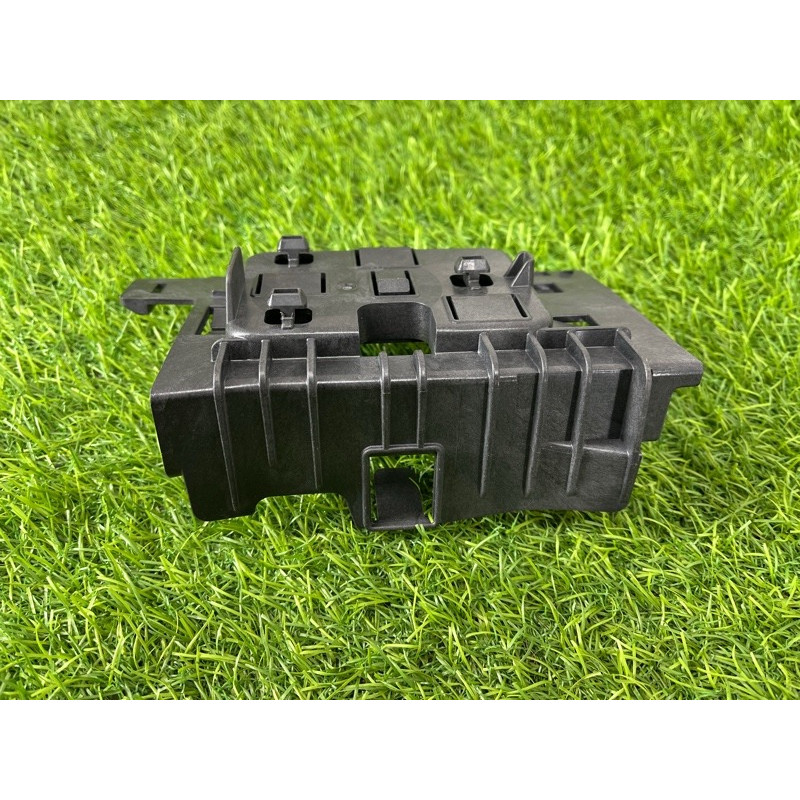 Кронштейн блока управления (кузов и элементы) Mercedes-Benz EQB 350 X243 2022 A2475451900