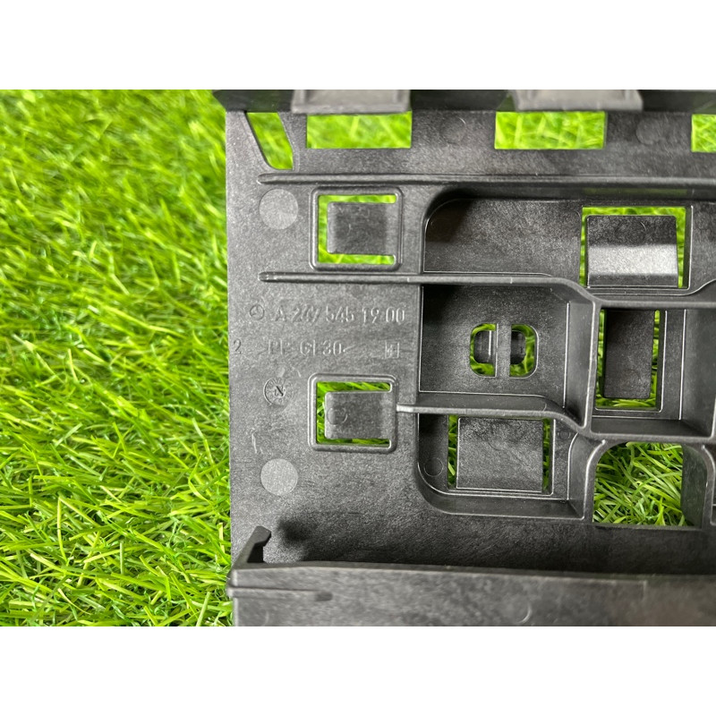 Кронштейн блока управления (кузов и элементы) Mercedes-Benz EQB 350 X243 2022 A2475451900