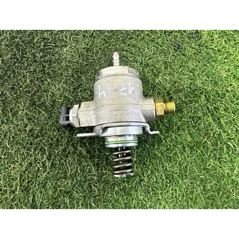 ТНВД (топливная система) AUDI A4 B8 2014 2.0 TFSI 06J127025J