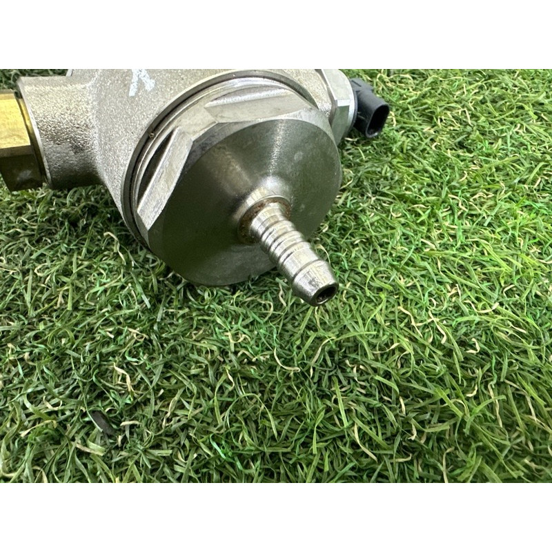 ТНВД (топливная система) AUDI A4 B8 2014 2.0 TFSI 06J127025J