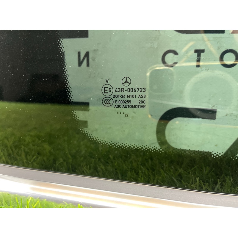 Форточка кузова (стекла и зеркала) Mercedes-Benz EQB 350 X243 2022 A2436702500