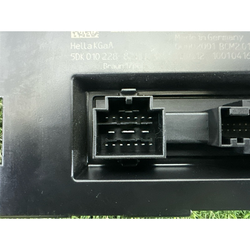 Модуль BCM (електрика / блоки управління) Volkswagen Touareg NF 2013 3.0 Hybrid 4H0907064BK