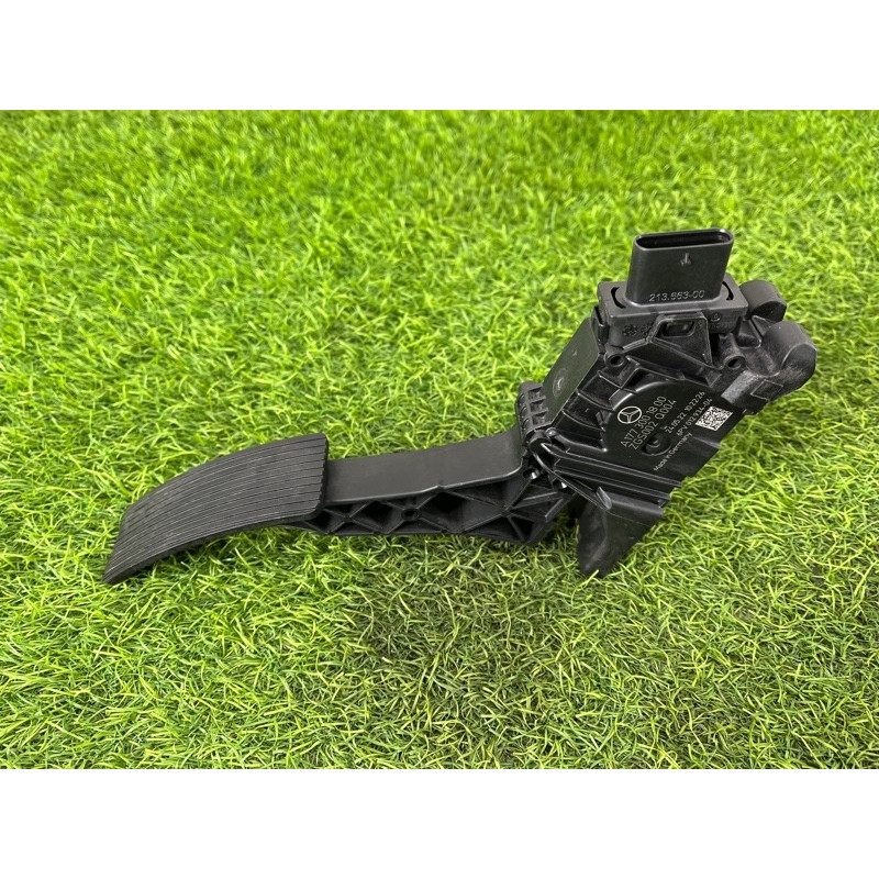 Педаль газа (электрика двигателя) Mercedes-Benz EQB 350 X243 2022 A1773001800