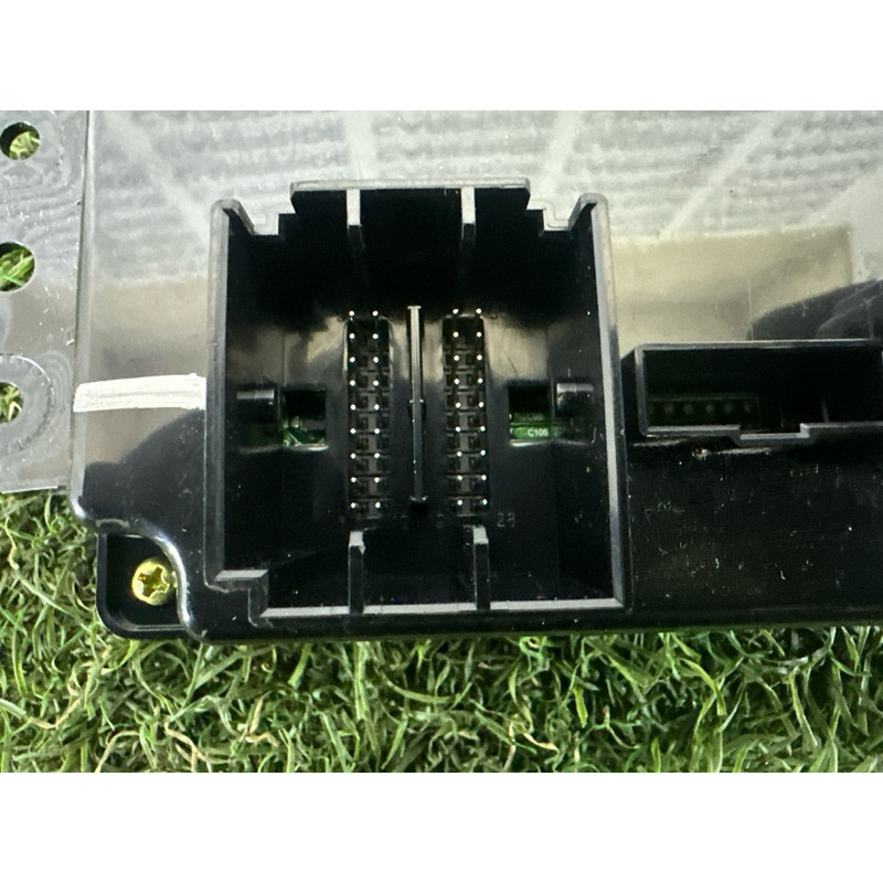 Блок управления климат-контролем (электрика / блоки управления) Jeep Grand Cherokee WK2 2014 3.0 Diesel 68110610AK