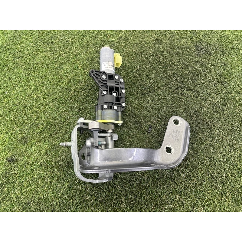 Привод двери багажника (электрика) AUDI Q7 4M 2017 2.0 TFSI 4M0827852C