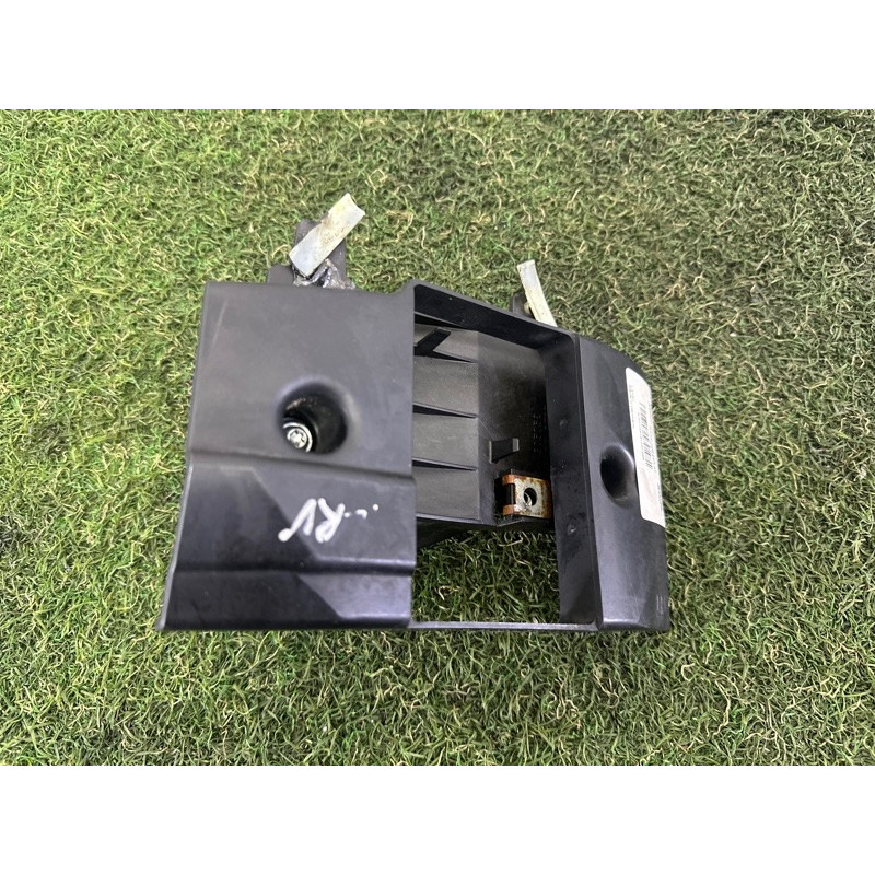 Кронштейн датчика слепых зон (кузов и элементы) LAND ROVER Range Rover L405 2016 5.0 LR071747