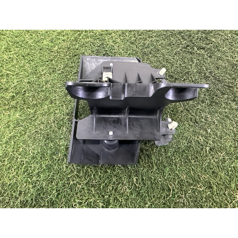 Кронштейн датчика слепых зон (кузов и элементы) LAND ROVER Range Rover L405 2016 5.0 LR071747