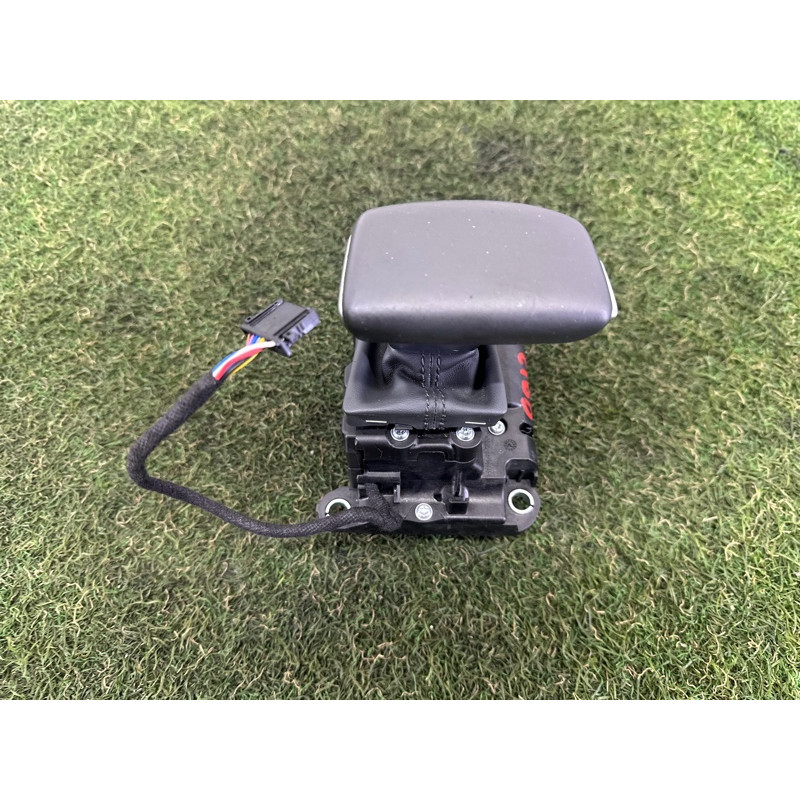 Селектор АКПП (трансмиссия) AUDI A4 B8 2012 2.0 CAEB 4M1713041D