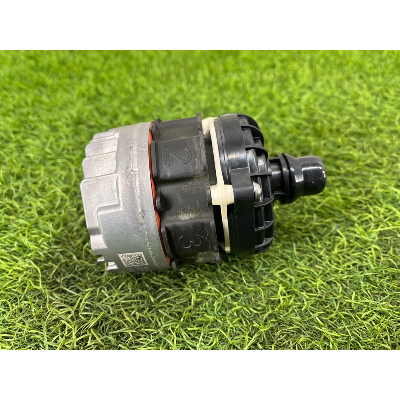 Помпа электрическая (электрика) Mercedes-Benz EQB 350 X243 2022 A0005003901