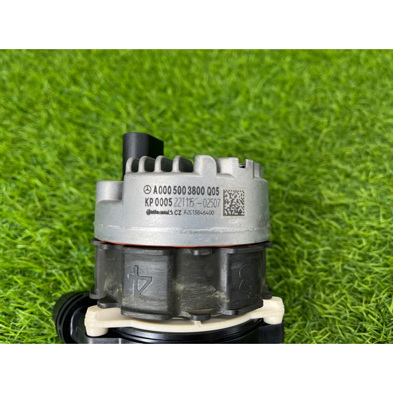 Помпа электрическая (электрика) Mercedes-Benz EQB 350 X243 2022 A0005003901