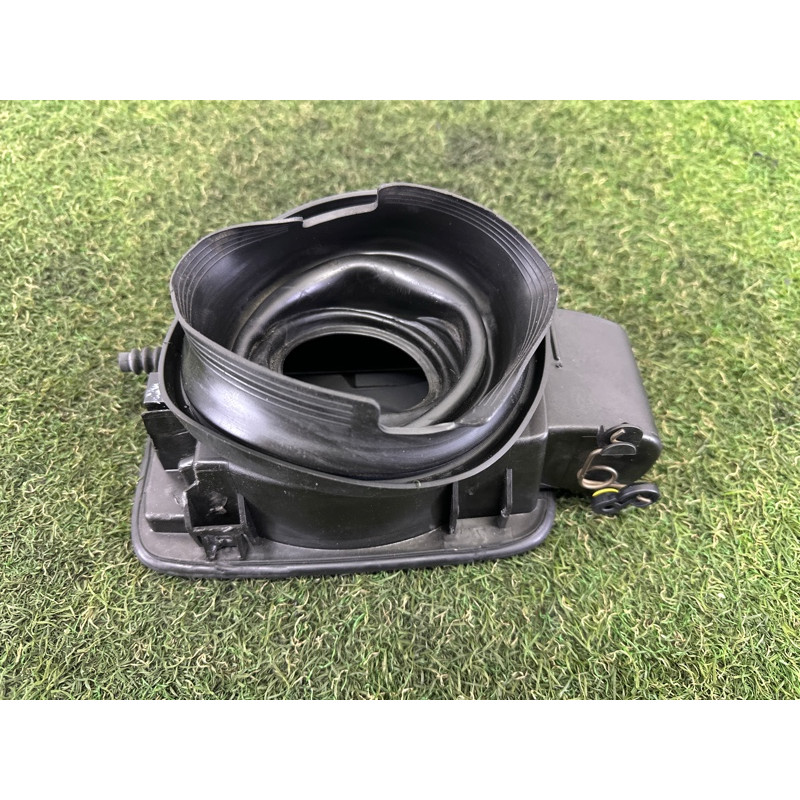 Лючок топливного бака (кузов и элементы) BMW 3-series E90 2010 3.0 N54 51177073961