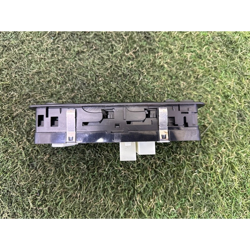 Блок кнопок стеклоподъемников (электрика / кнопки) Jeep Grand Cherokee WK2 2014 3.0 Diesel 68184802AA