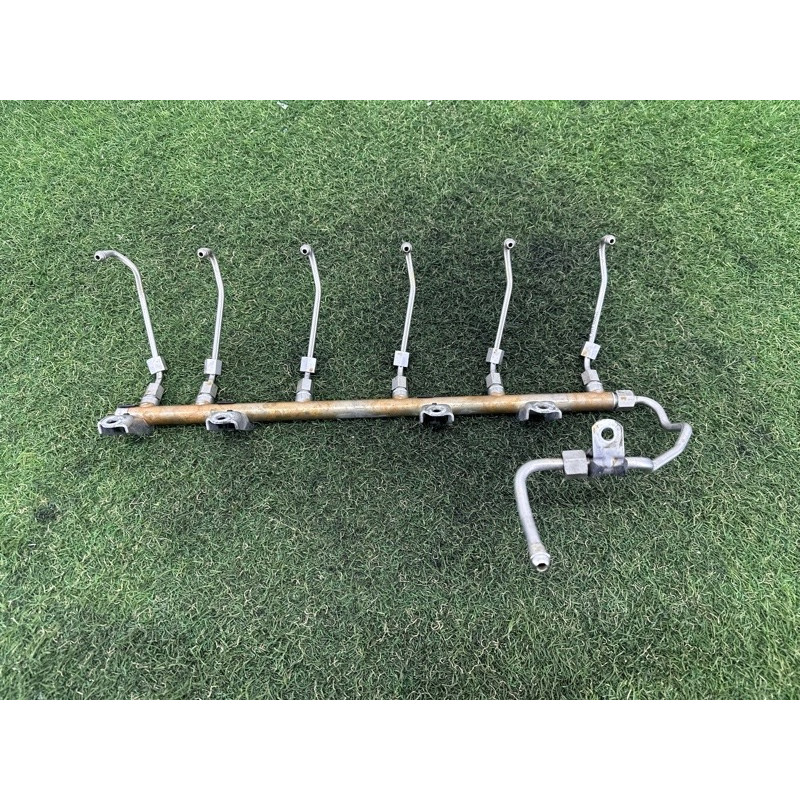 Топливная рампа (топливная система) BMW 3-series E90 2010 3.0 N54 13537575480