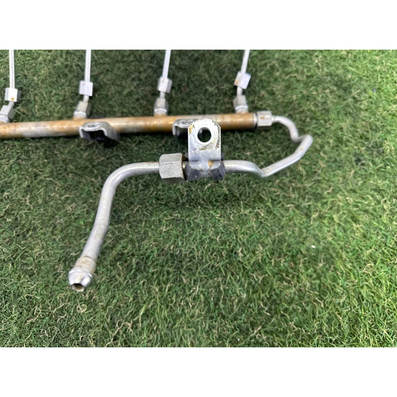 Топливная рампа (топливная система) BMW 3-series E90 2010 3.0 N54 13537575480