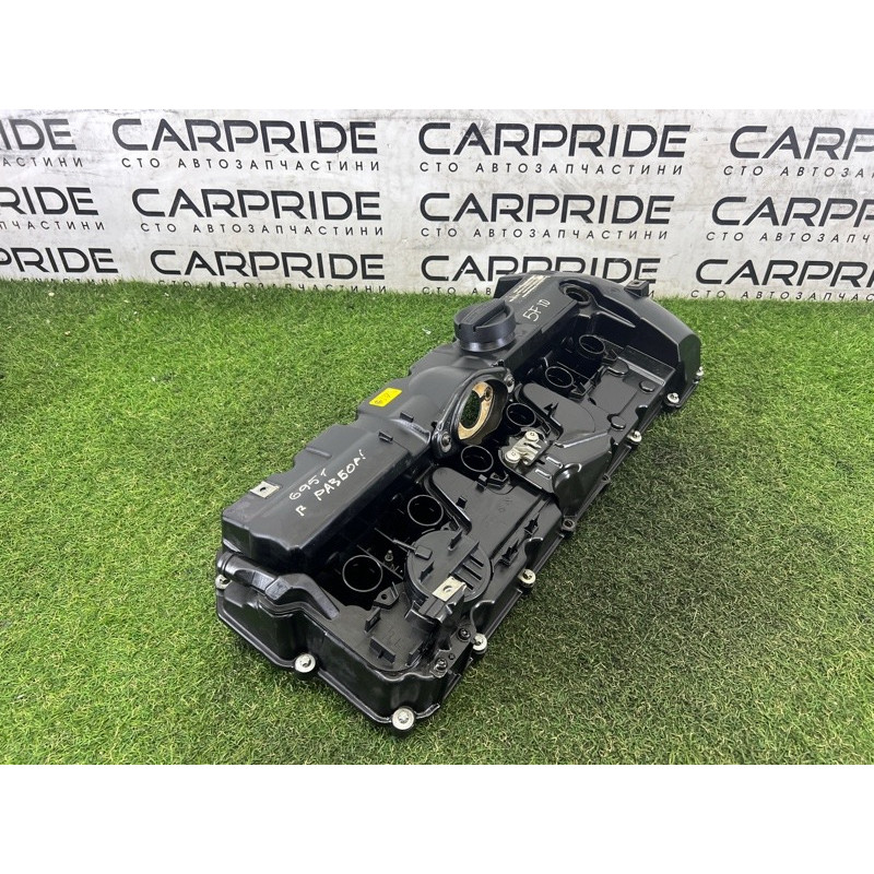 Кришка клапанів (двигун та елементи) BMW 5-series F10 2011 3.0 11127552281
