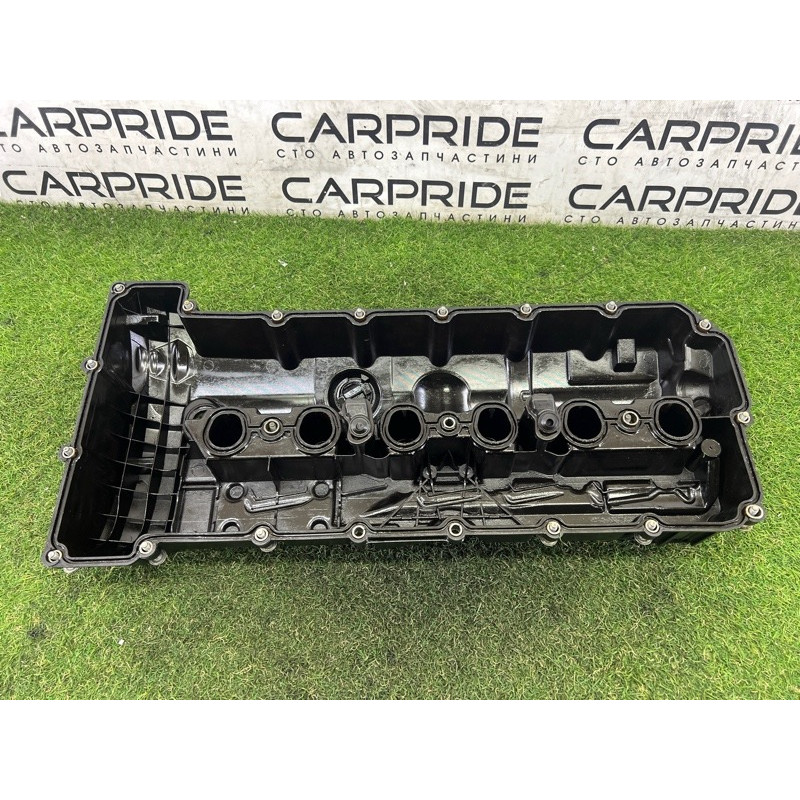Кришка клапанів (двигун та елементи) BMW 5-series F10 2011 3.0 11127552281