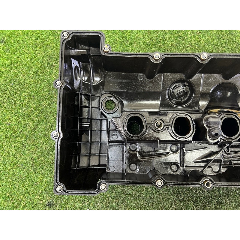Кришка клапанів (двигун та елементи) BMW 5-series F10 2011 3.0 11127552281