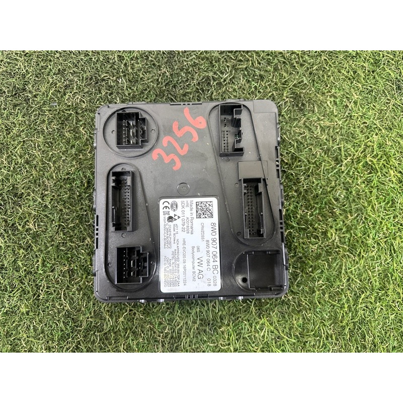 Модуль BCM (электрика / блоки управления) AUDI A4 B9 2017 2.0 TFSI 8W0907064BC