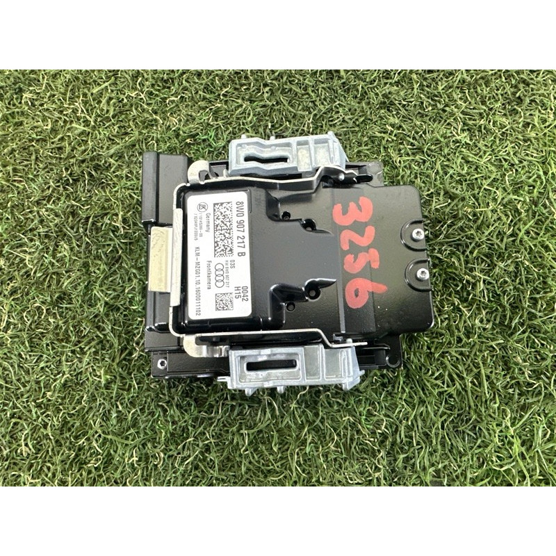 Камера переднего вида (электрика) AUDI A4 B9 2017 2.0 TFSI 8W0907217B